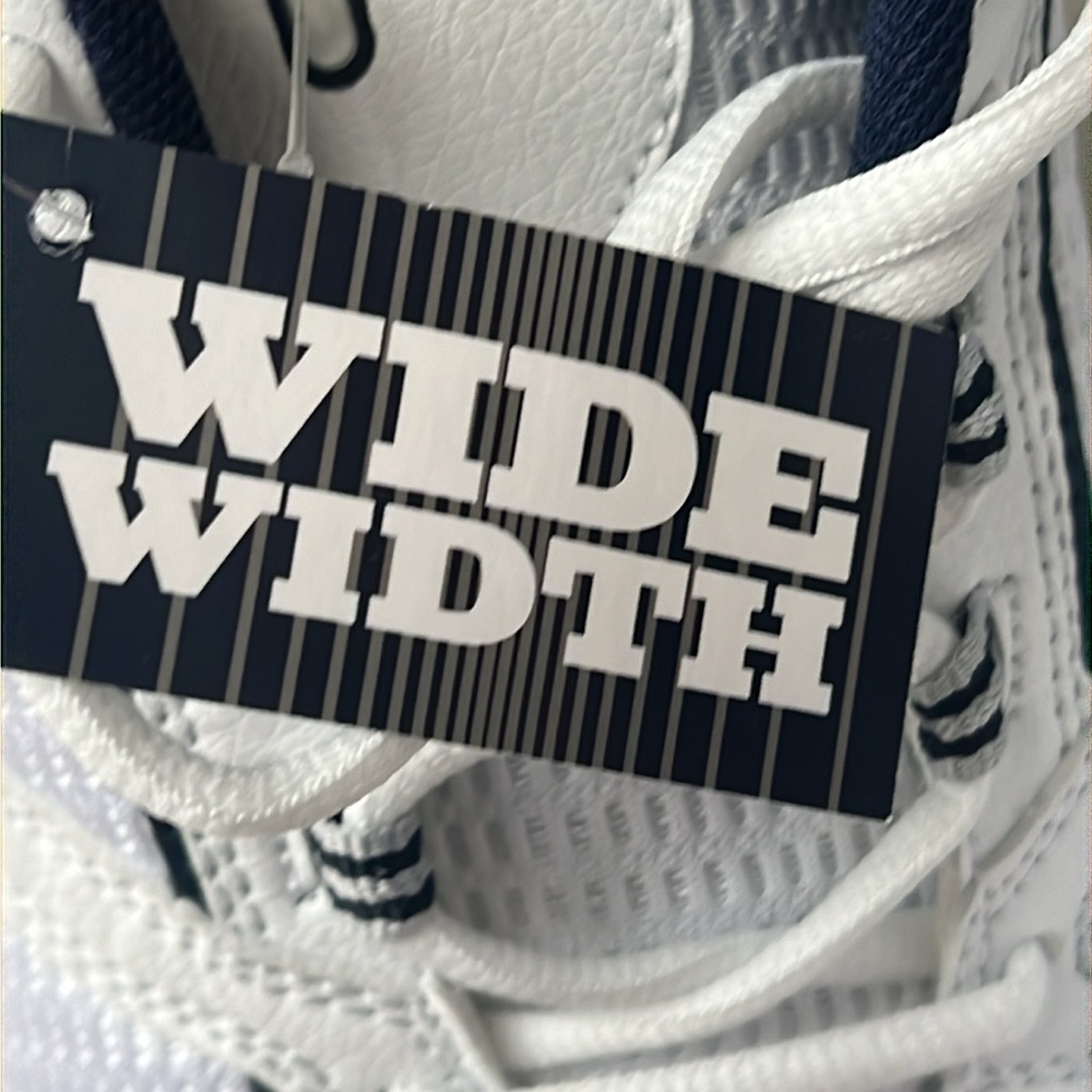 Men’s Fila sneakers - Picture 6 of 8